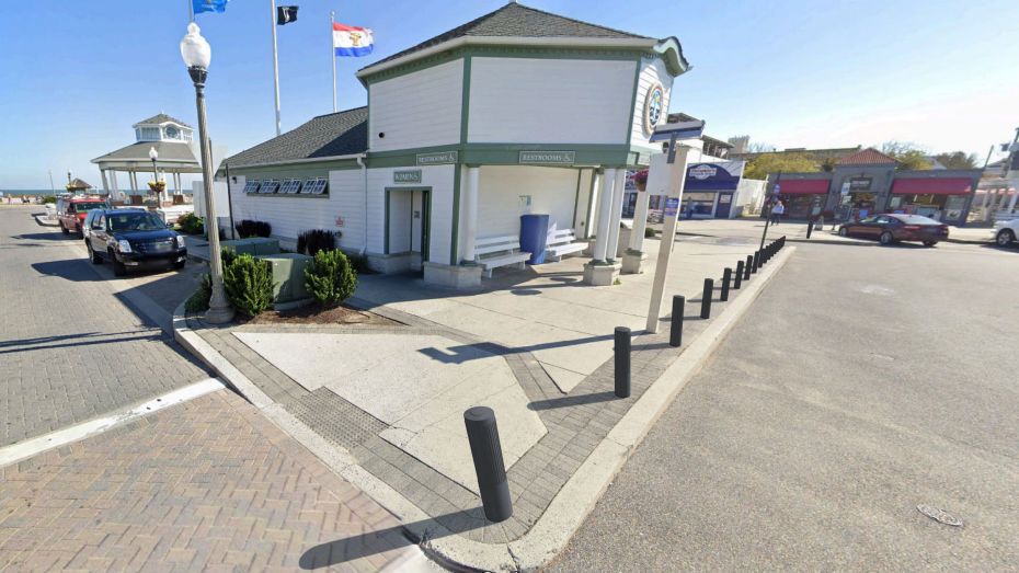 Rehoboth Beach plans $1.1 million safety upgrade with new bollards, gates on Rehoboth Avenue